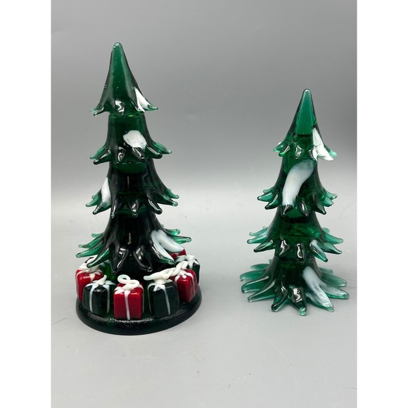 Vtg hand‎ blown art glass Christmas tree figurine green w/red and black presents